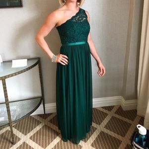 Asymmetrical David’s Bridal Bridesmaid dress in evergreen in size 2